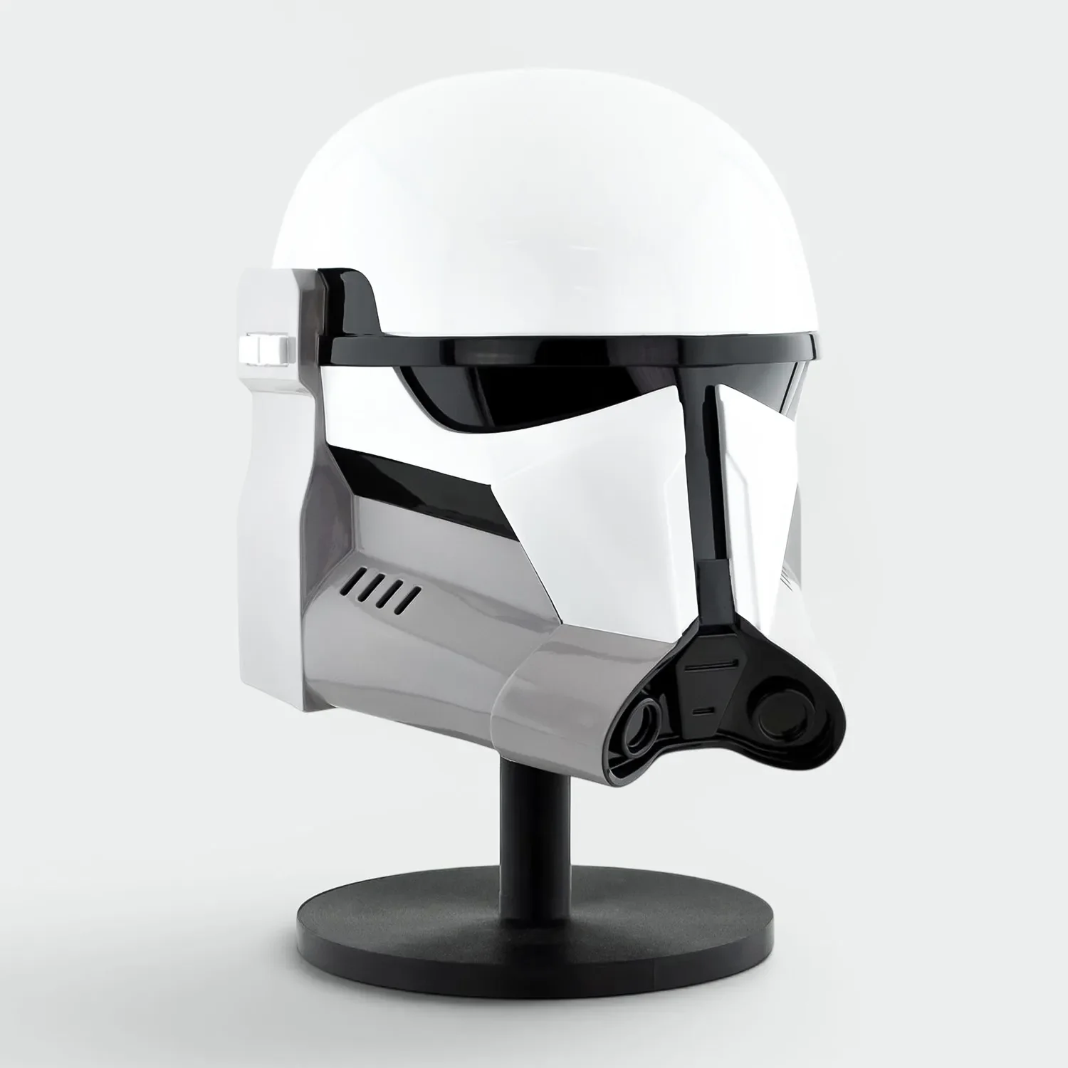 Imperial Armored Commando Helmet - Image 3