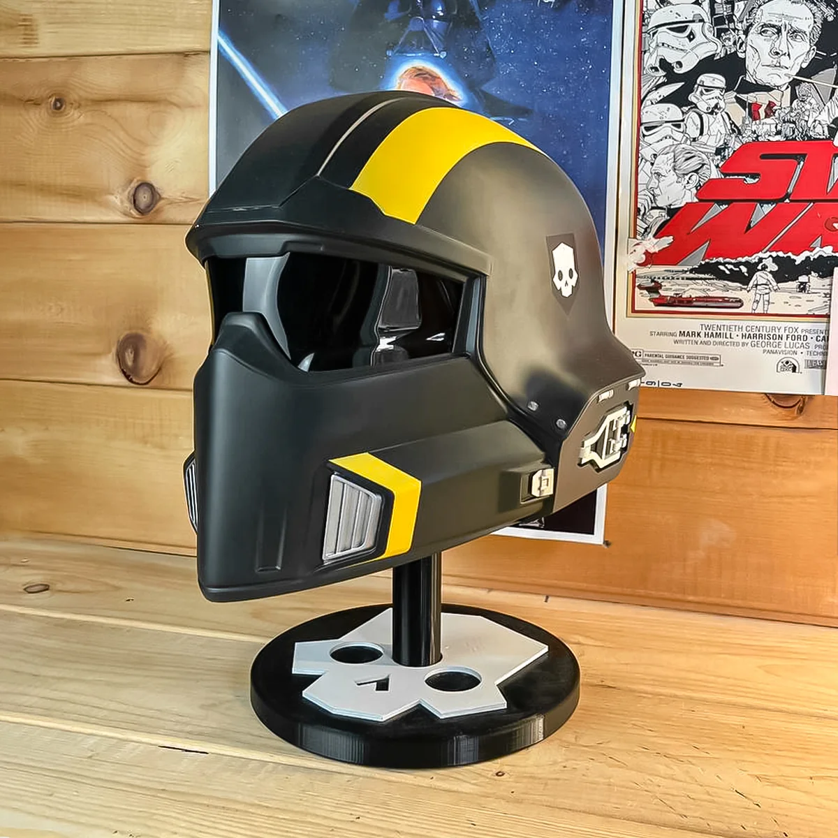 Helmet Stand - Black with Helldivers Logo - Image 5