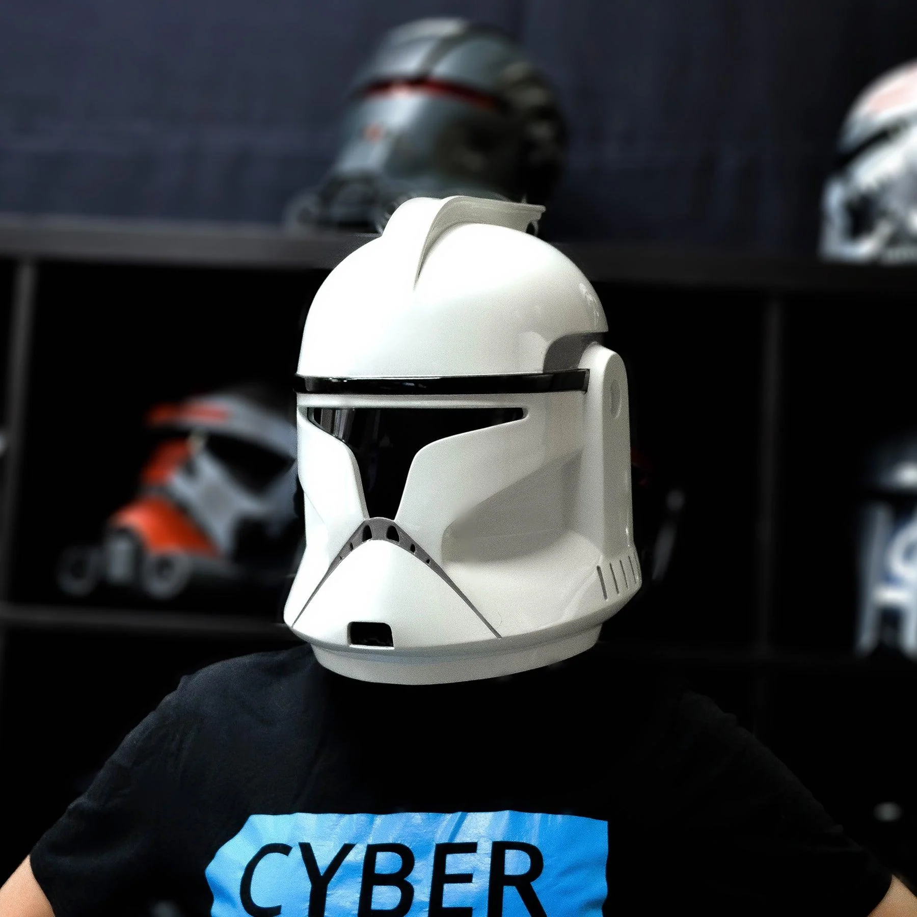 Clone 1 - Shiny and Weathered Helmet - Image 3