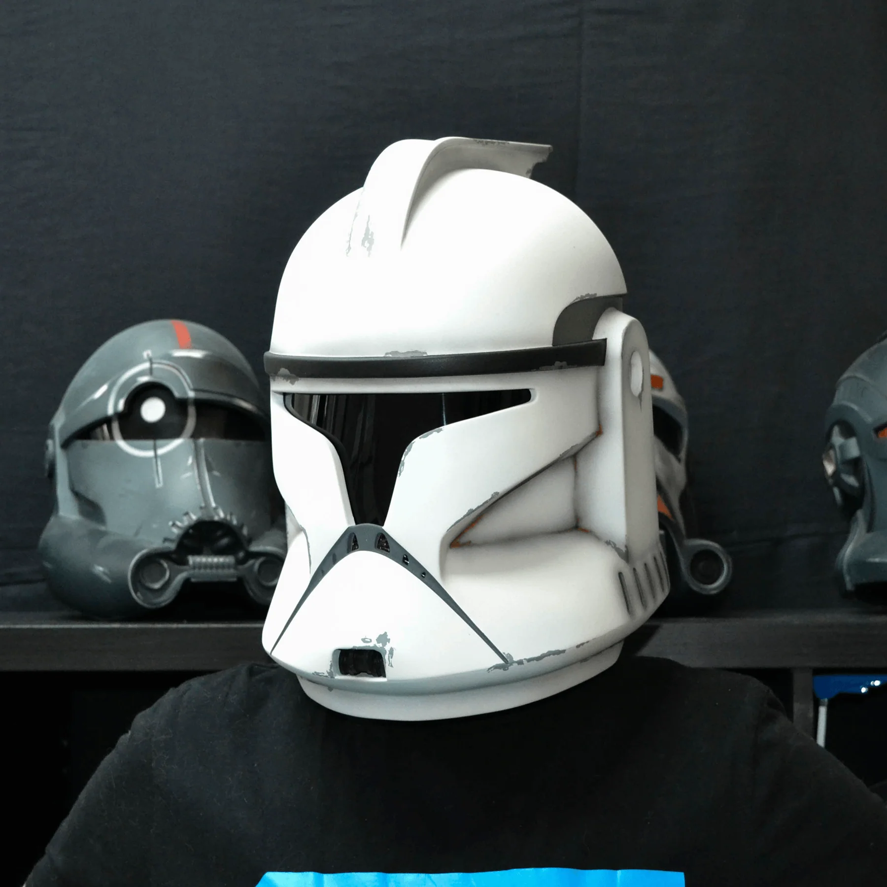 Clone 1 - Shiny and Weathered Helmet - Image 4