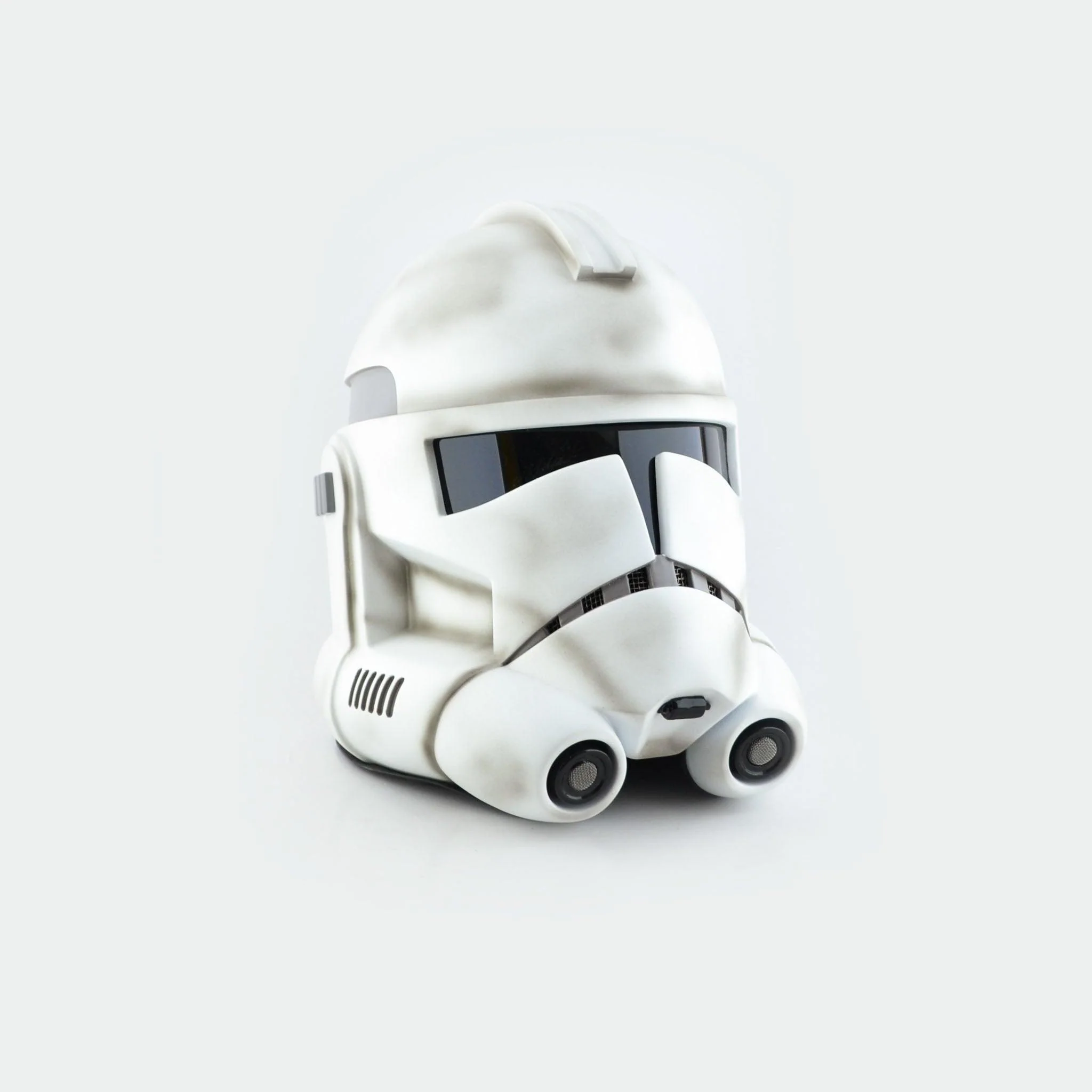 Clone 2 Animated - Classic - Damaged Helmet - Image 5