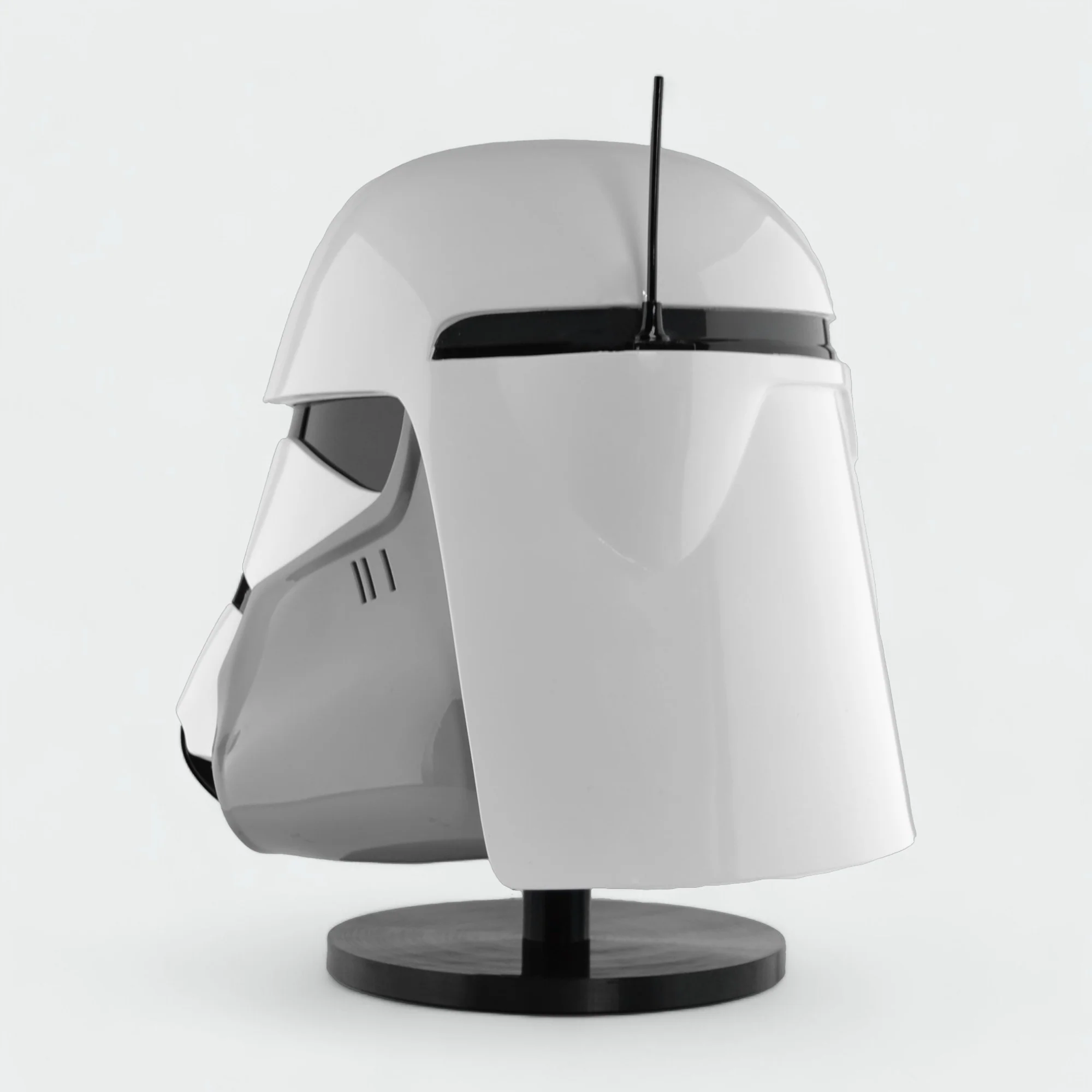 Commander Bacara Clean Helmet - Image 6