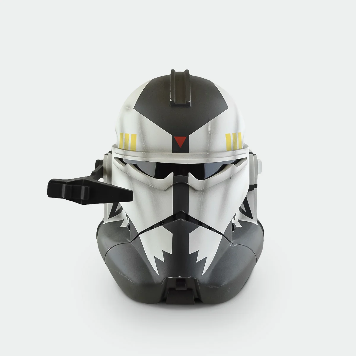 Commander Wolffee Helmet Dark - Image 3