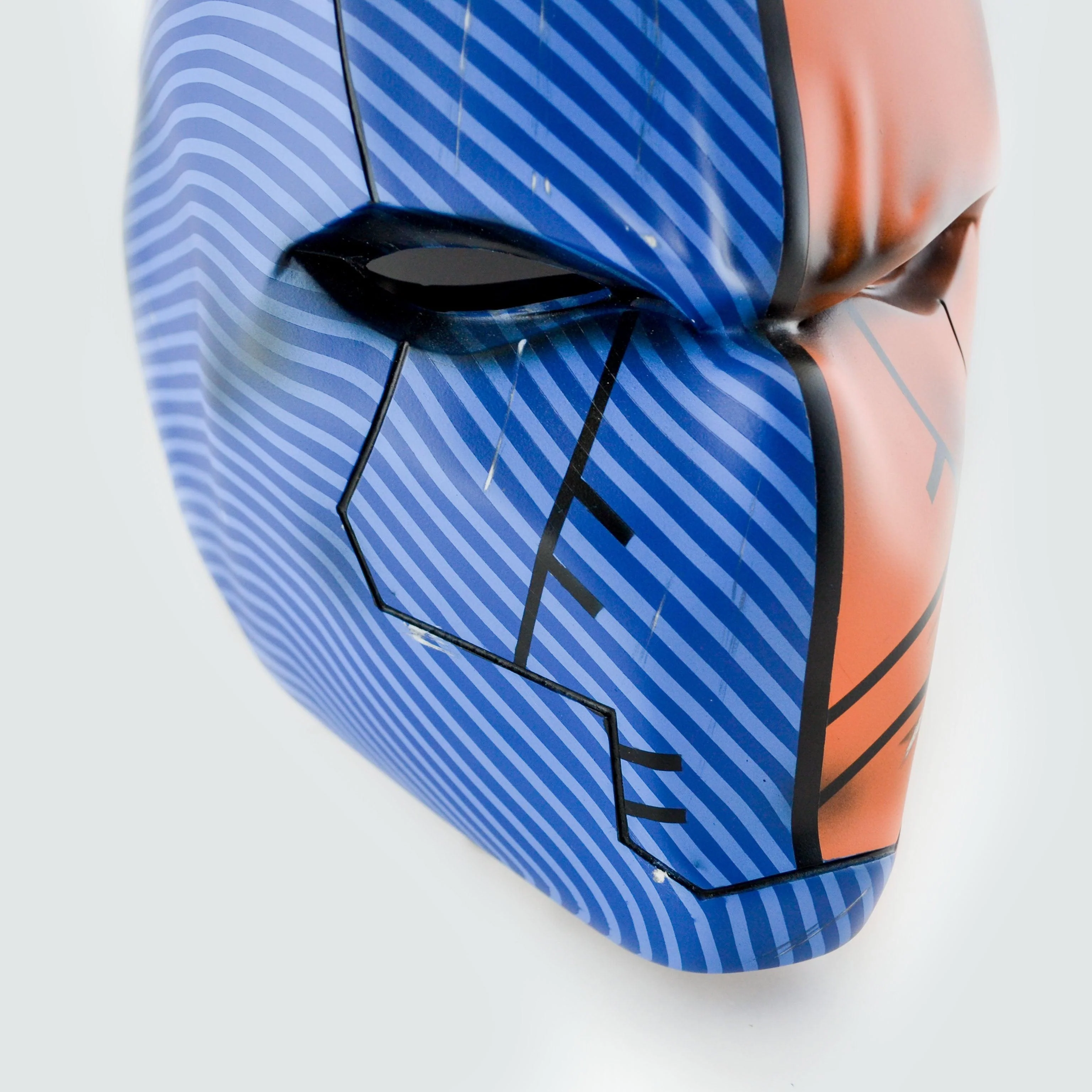 Red Hood - Deathstroke Helmet with LED - Image 10