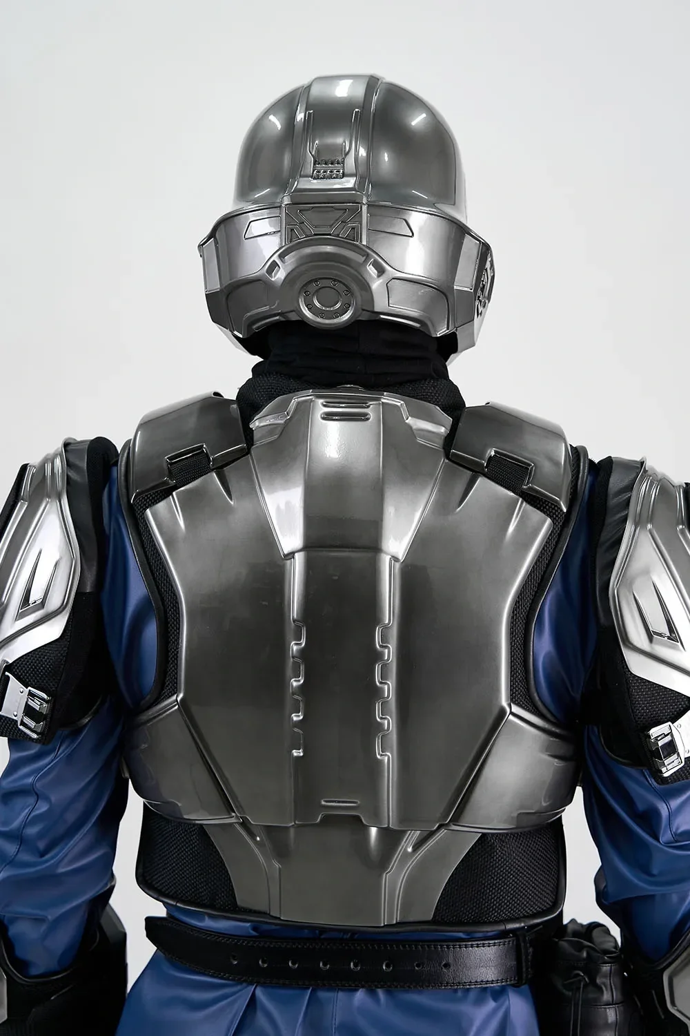 Helldivers 2 B-22 Model Citizen Costume - Image 14
