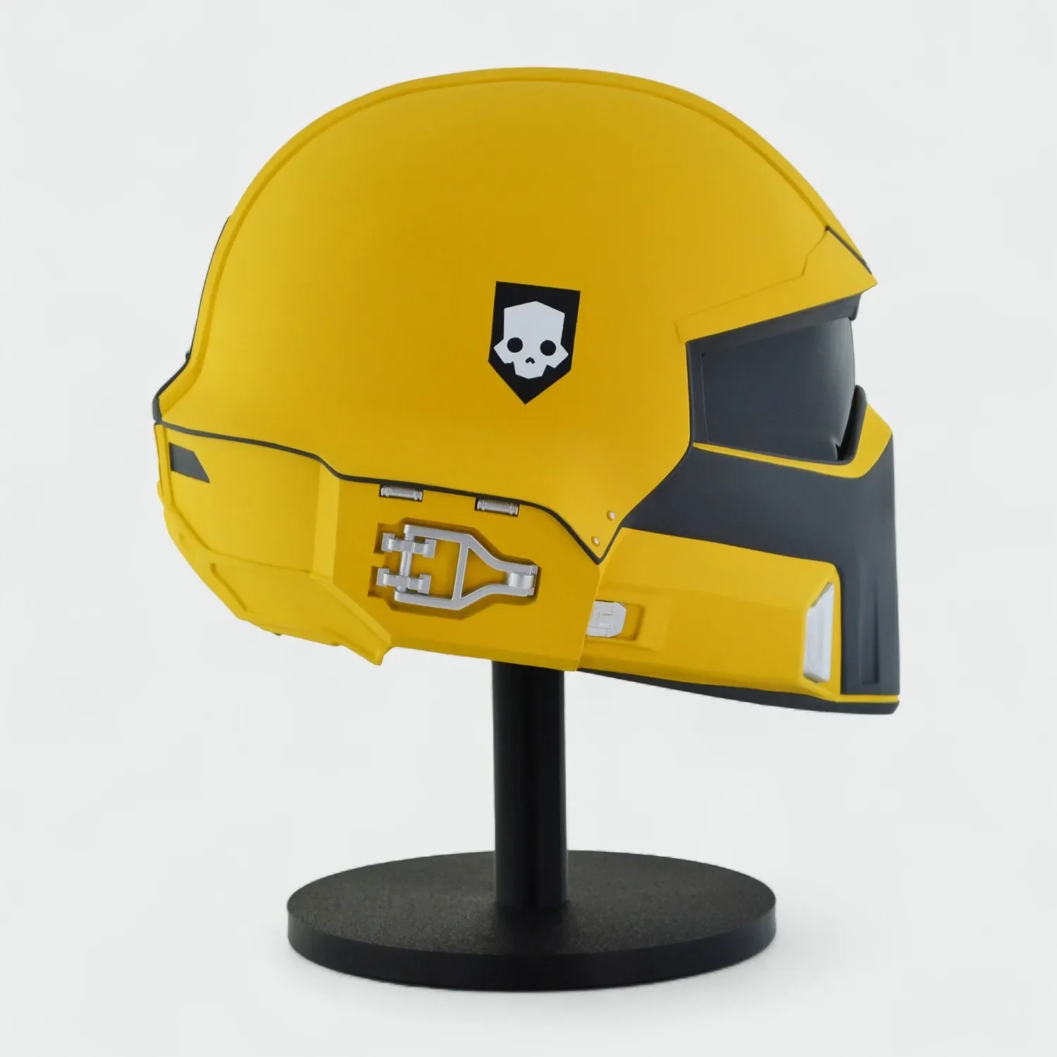 Helldivers 2 TR-40 Gold Eagle Helmet - Image 5