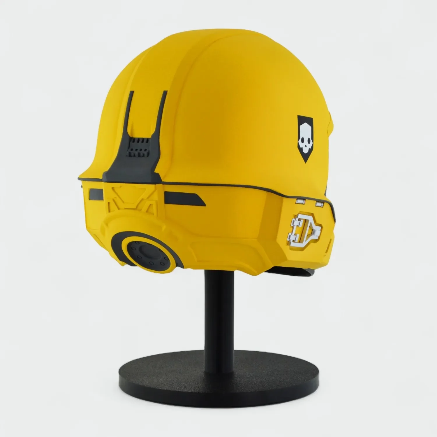 Helldivers 2 TR-40 Gold Eagle Helmet - Image 6