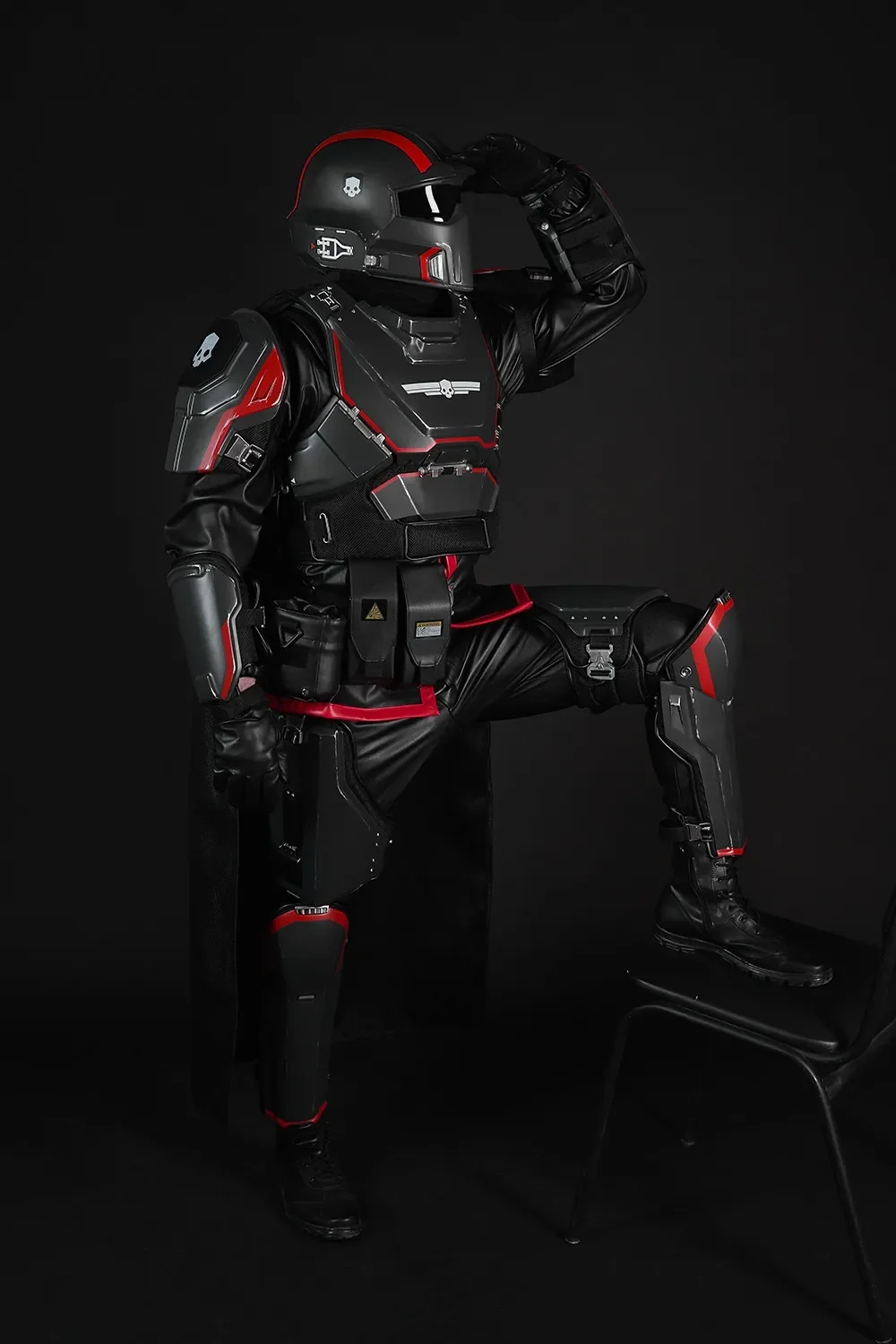 Helldivers B-01 Cosplay Costume - Red - Image 14