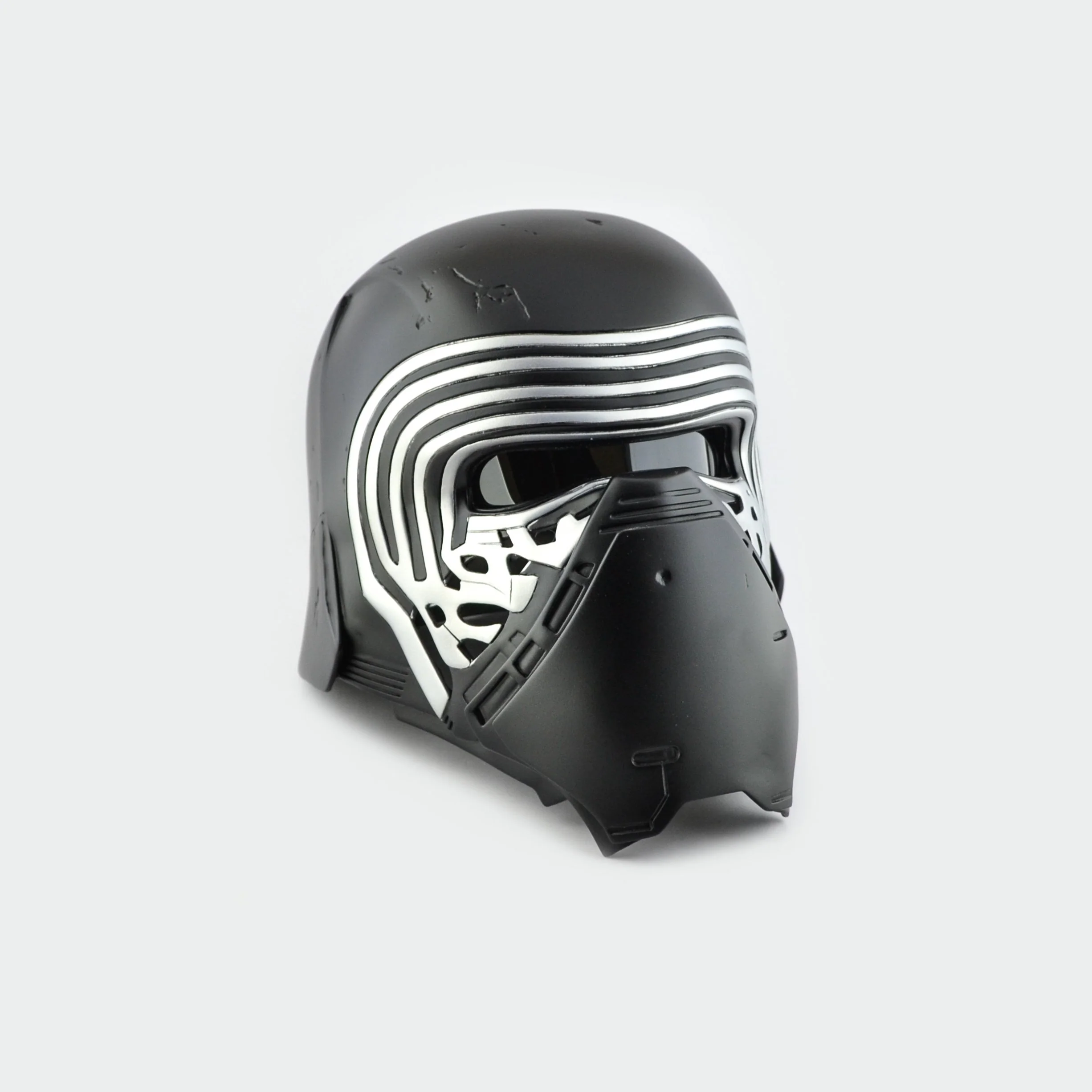 Kylo Ren Helmet - Image 4
