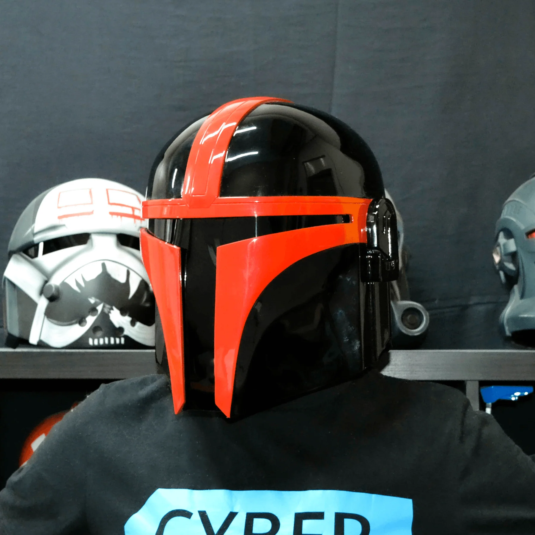 Mandalorian - Red Black Helmet - Image 2