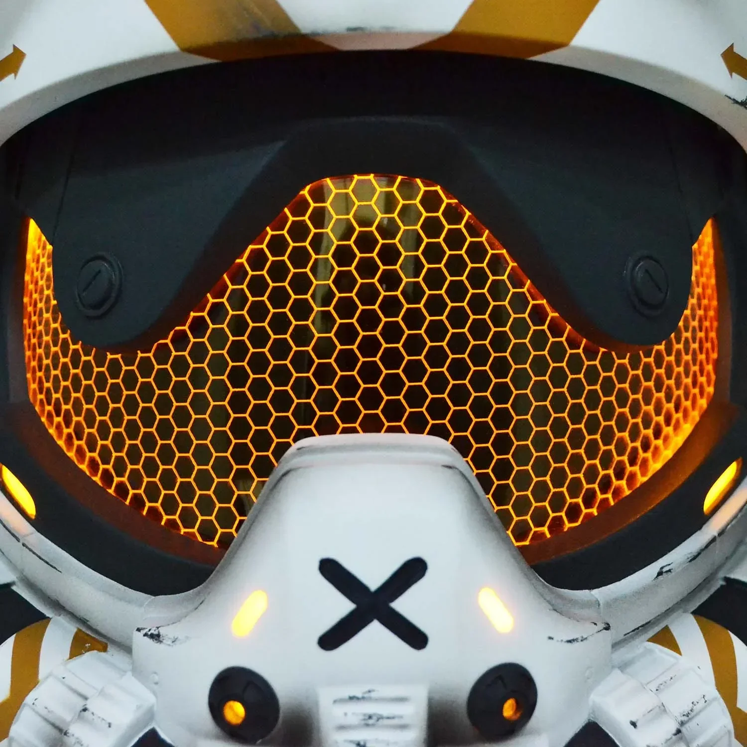 Titanfall 2 Viper Pilot Damage Helmet - Image 19