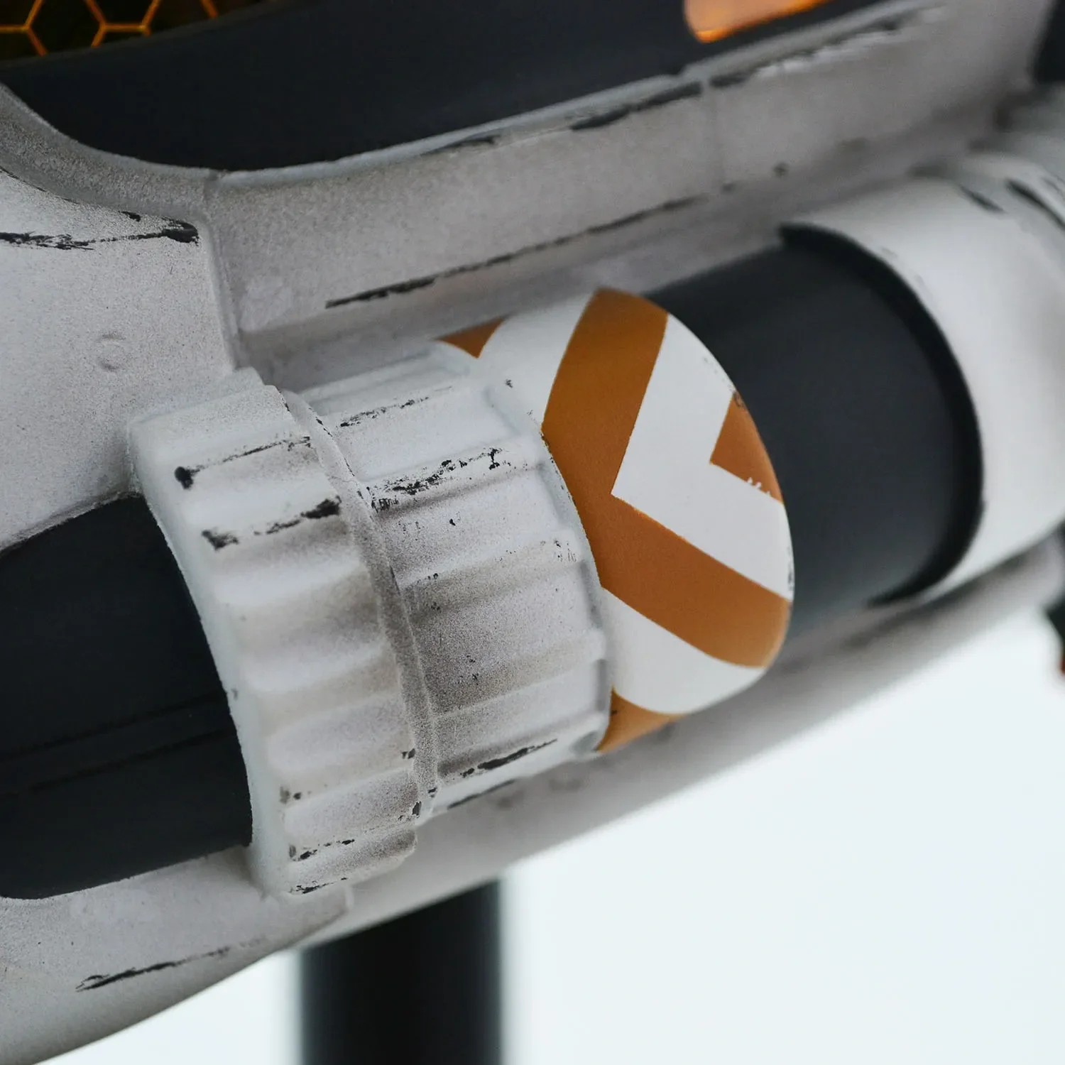 Titanfall 2 Viper Pilot Damage Helmet - Image 22