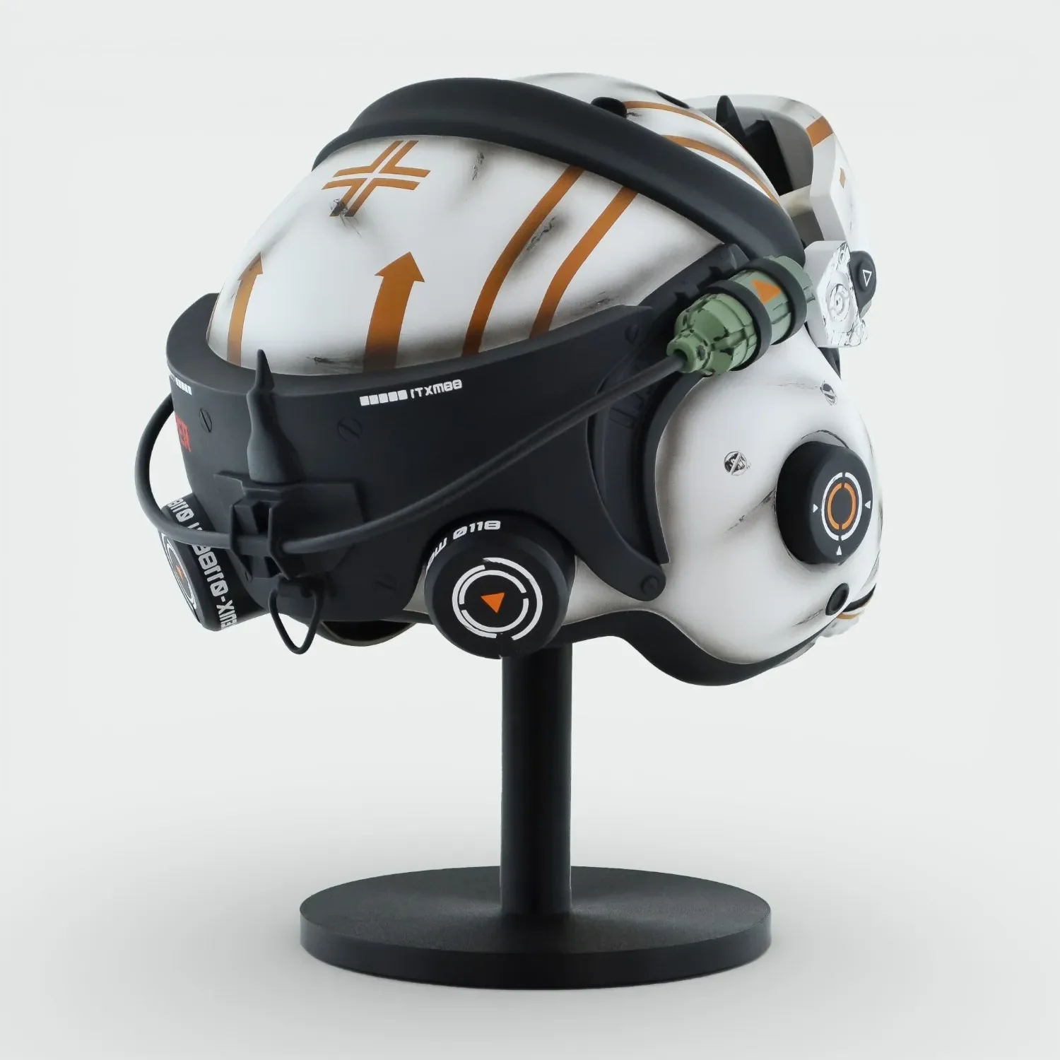 Titanfall 2 Viper Pilot Damage Helmet - Image 6